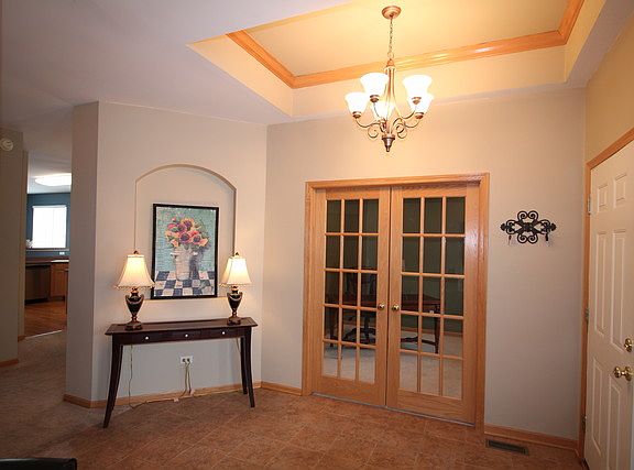 5th image of 2413 Geneva Ln