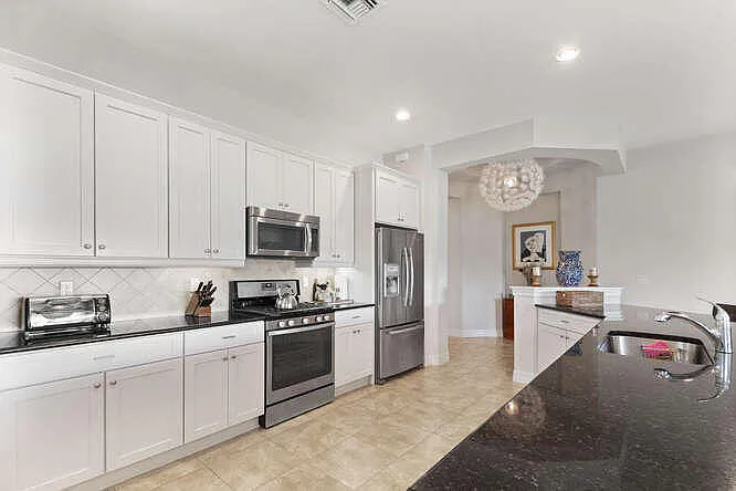 2899 Florence St — Photo 15