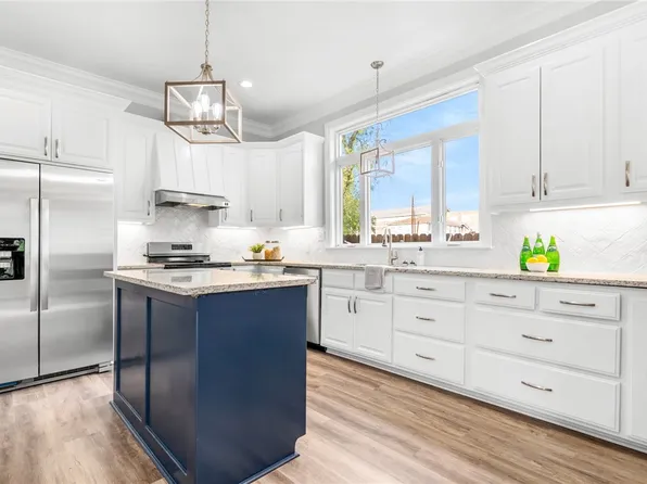 910 N 17th St, Waco, TX 76707