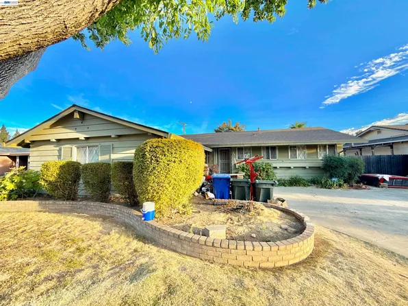 5814 Hemlock St, Sacramento, CA 95841
