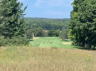 2824 Greenbriar, Harbor Springs, MI 49740