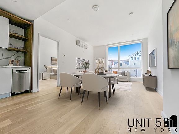 3rd image of 627 Franklin Ave #6A