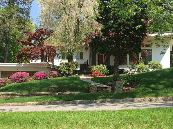 42 Terrace Dr, Worcester, MA 01609