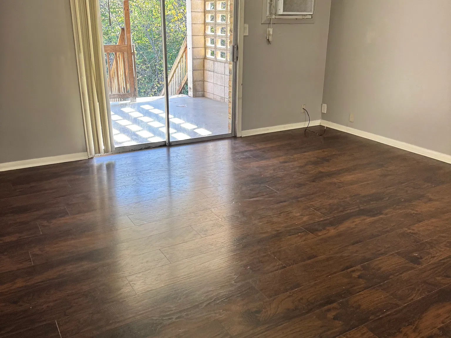 2 bed, 700 sqft, $1,250 — Photo 4