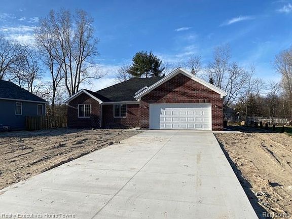 2nd image of 1994 Woodland Estates Dr