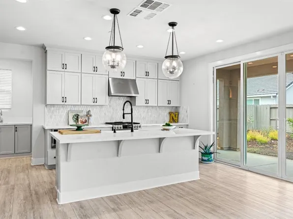 766 Hydrangea Drive, Vacaville, CA 95687