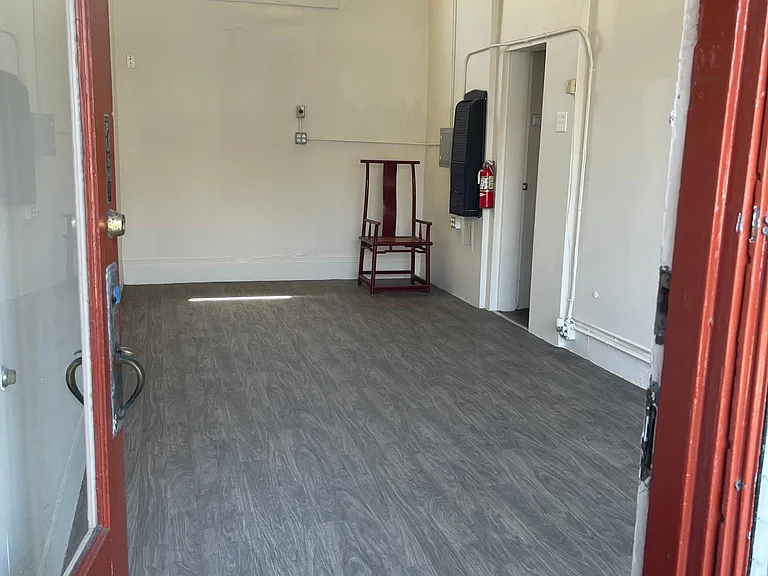 5345 Geary Blvd — Photo 2