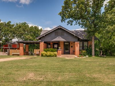 613 N Grand Ave, Waxahachie, TX, 75165