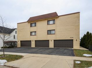 1258 Brown St APT 102, Des Plaines, IL 60016