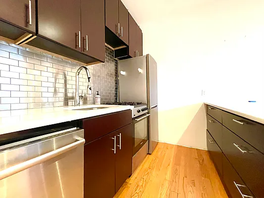 Rented by R New York | media 5