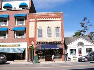 30 Main St, Camden, ME 04843