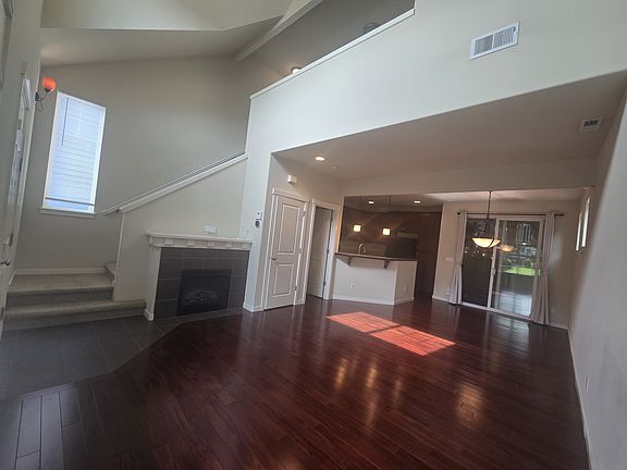 3rd image of 929 148th St SE