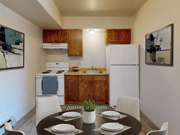 Oak Manor & Angel Street