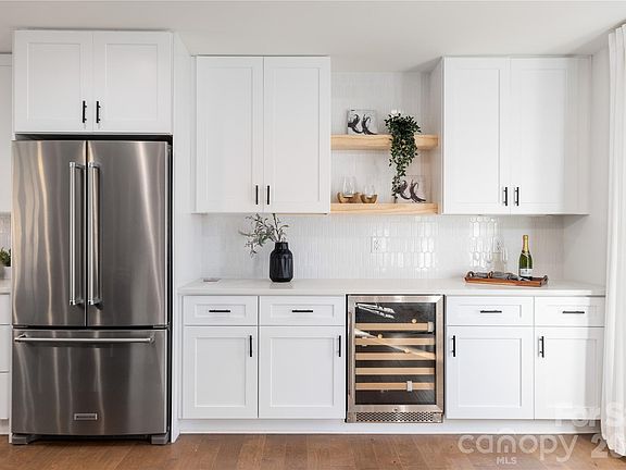 5th image of 6401 Park South Dr