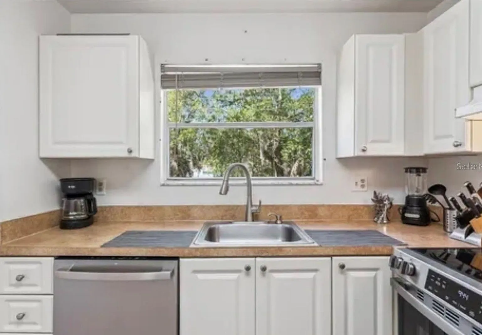 Orlando Condo — Photo 2