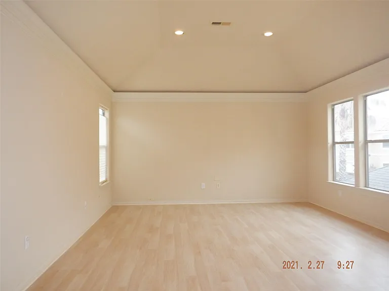 1903 Spring Cedar Ln — Photo 11