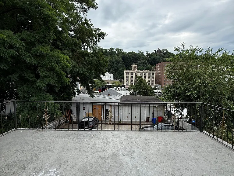 12 Cedar Pl #2 — Photo 9