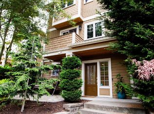 514 11th Ave E, Seattle, WA 98102