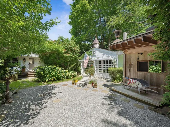 74 Jagger Lane, Westhampton, NY 11977