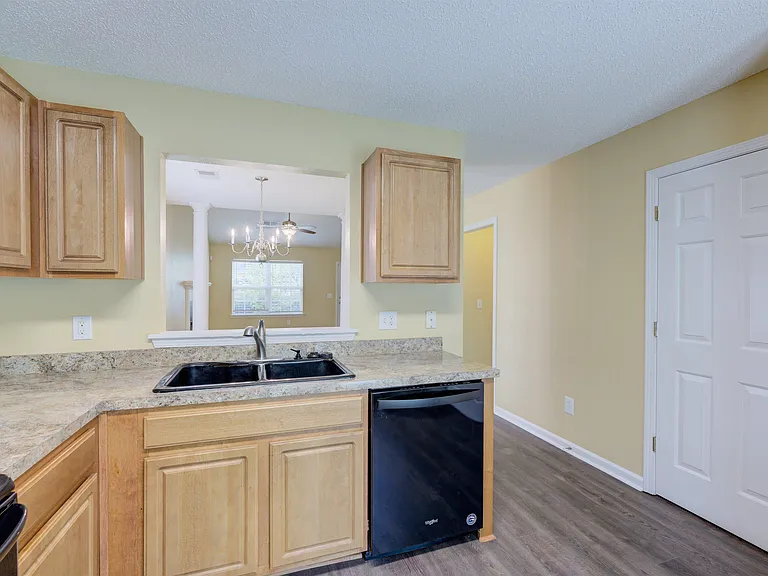 58 W Killian Station Ct — Photo 15