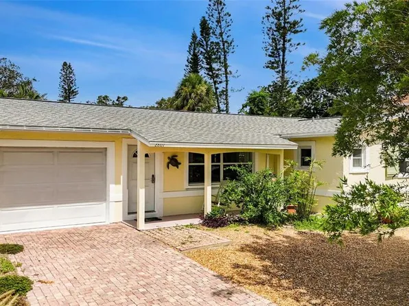 2807 Miriam St S, Gulfport, FL 33711