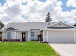 5929 W Paradise Ave, Visalia, CA 93277