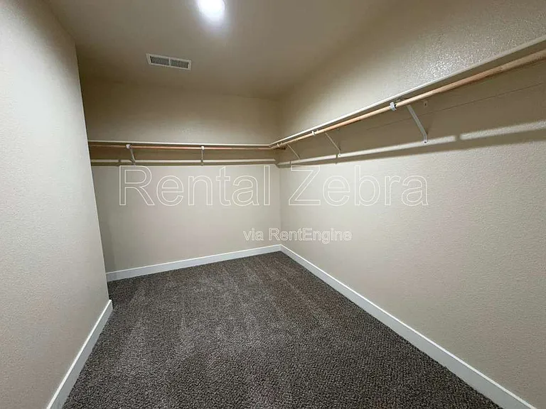1307 Hermosa Dr — Photo 10