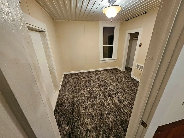351 Lexington Ave NE — Photo 13