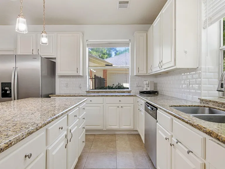 26 E Sterling Pond Cir — Photo 12