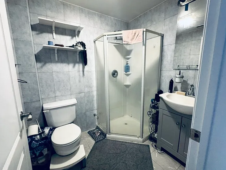 2925 Brighton 8 St #1B — Photo 2