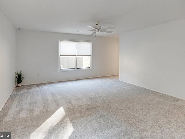12303 Mulberry Ct — Photo 36