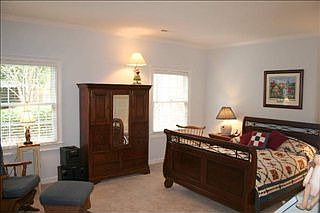 5th image of 134 Glenbrooke Way