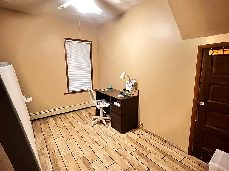 124 Willis Ave #1 — Photo 18