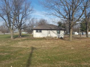 600 W Dewitt St, Pana, IL 62557