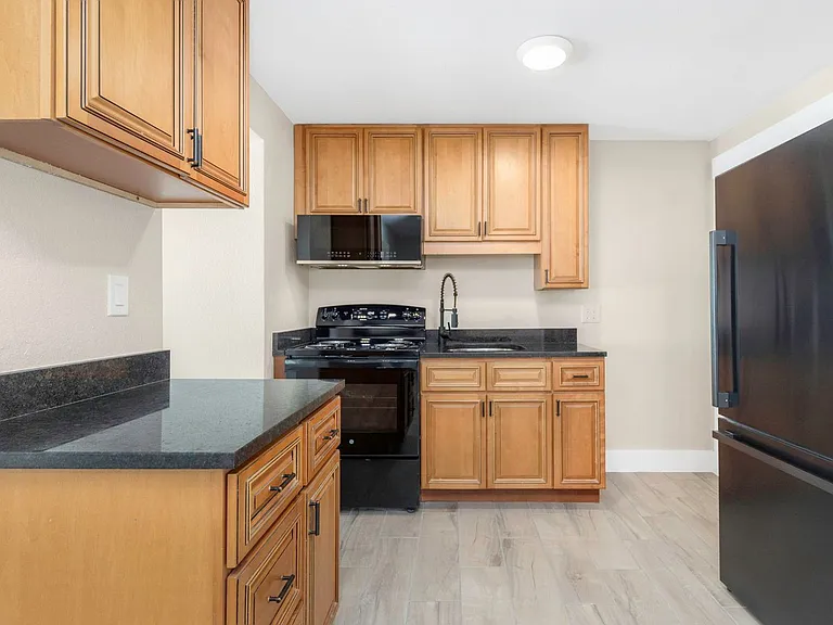 3000 Beach Blvd S #6A — Photo 11