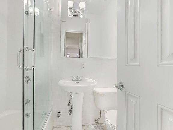 5th image of 307 Mott St APT 5B