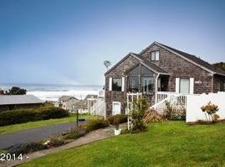 1923 NE 70th St, Lincoln City, OR