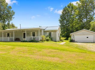 5842 E Michaels Rd, Bloomfield, IN 47424