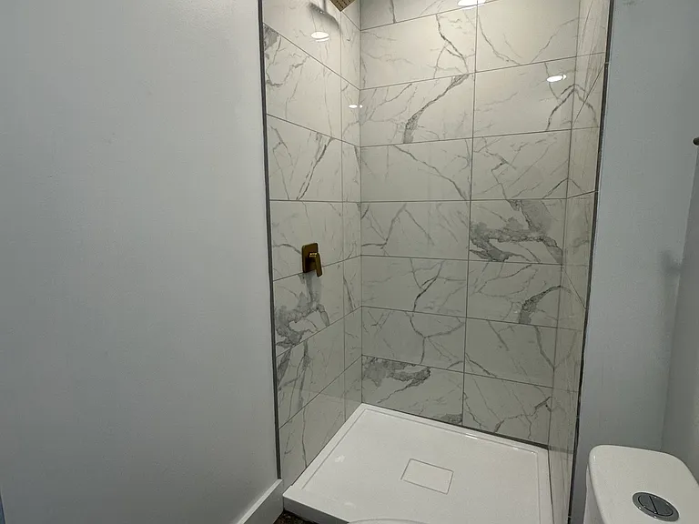 1144 Putnam St — Photo 7