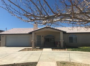 11238 3rd Ave, Hesperia, CA 92345