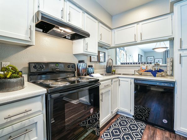 9988 Windmill Lakes Blvd #103