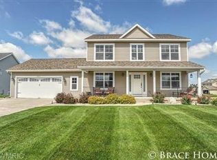 6437 Dew Pointe Ave SE, Caledonia, MI 49316