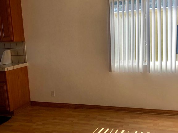 3rd image of 644 Pier Ave APT 4