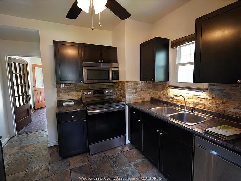 1450 Bruce Ave — Photo 18