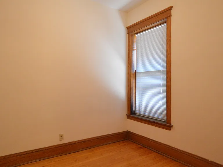 859 W Fletcher St #3 — Photo 16