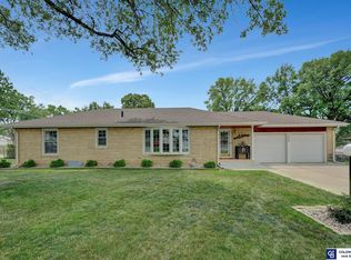 1175 Adams St, Lincoln, NE 68521