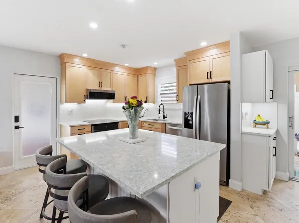 1436 NE 38th Street, Oakland Park, FL 33334