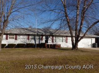 2 Harness Ln, Pesotum, IL