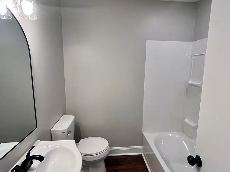 378 Badger Ln — Photo 4