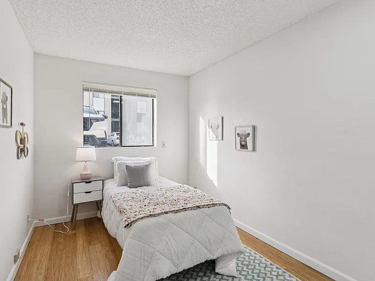 16225 NE 12th Ct #F74 — Photo 6
